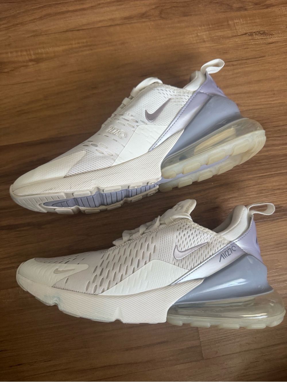 Women's Air Max 270 Casual Sneakers - Picture 3 of 7